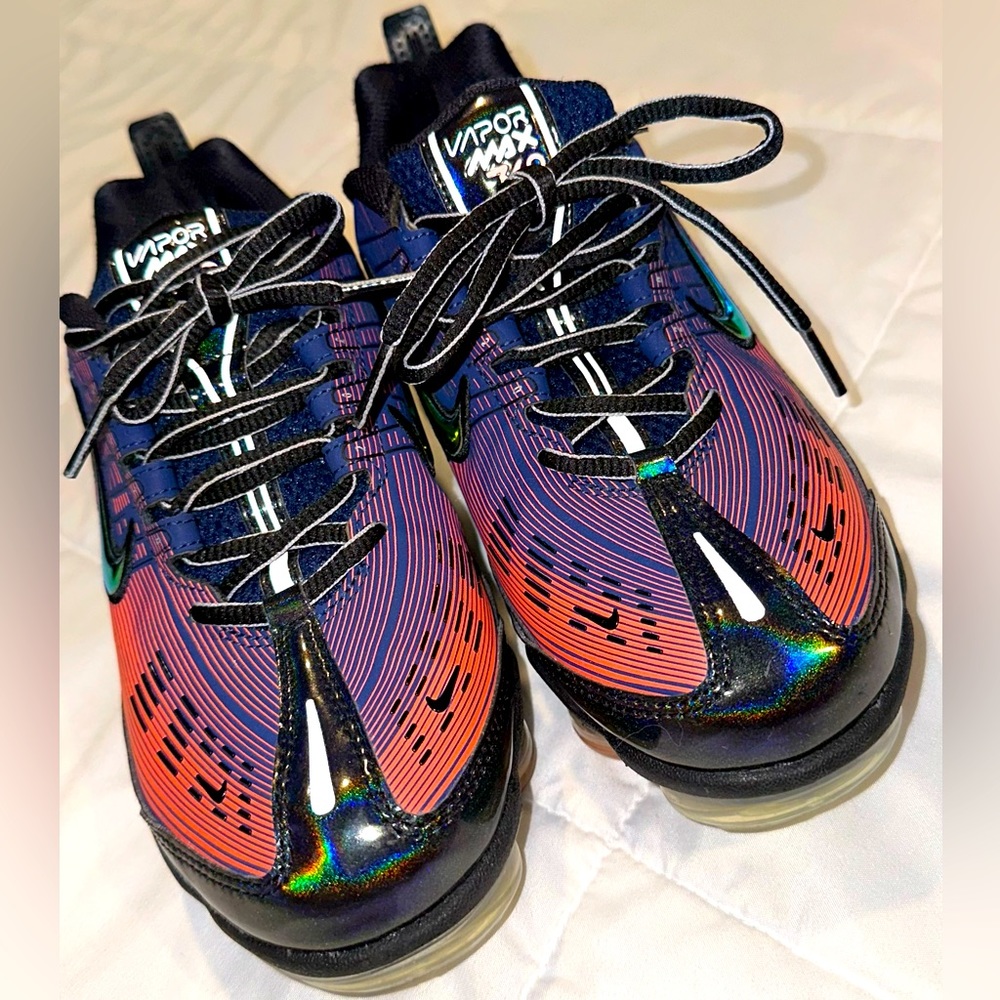 Nikevapormax360. W Size 6.5. Multi Color, Iridesc… - image 1
